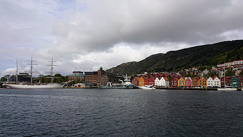 Statsraad Lehmkuhl and Bryggen from Shetlands-Larsens brygge