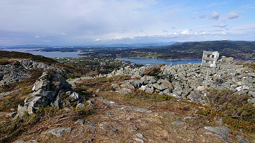 Kongsfjellet with Bekkjarvik in the background