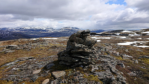 Storafjellet with Iendafjellet (and more) in the background
