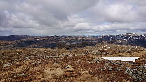 On the way to Smørtjørna. Flatavatnet in the background.