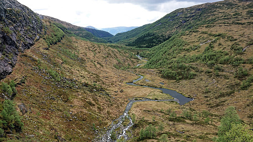 Lonane from the top of the large waterfall below Fossavatnet