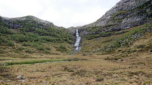 Looking back at the waterfall from Lonane