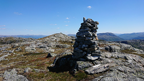 The large cairn at Høgenipa
