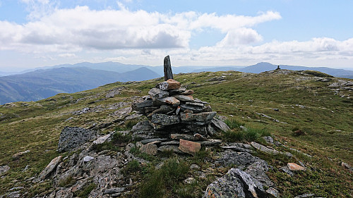Eastern cairn at Grånipa. View southwest.