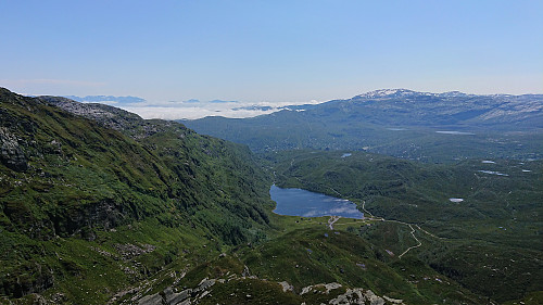 Looking back down at Steinskvanndalsvatnet