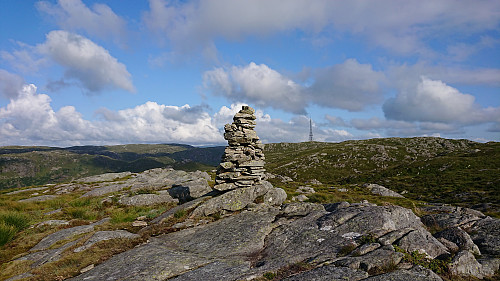 Lavet N with Rundemanen in the background