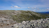 Summit of Kjeringafjell appearing
