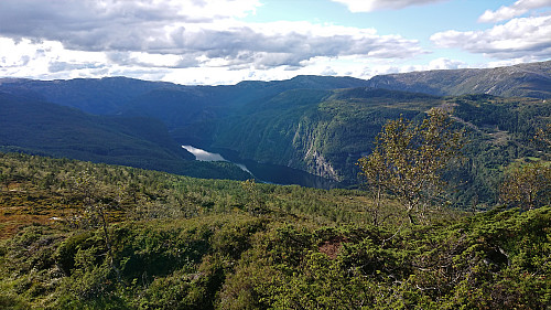 Bolstadfjorden from the ascent to Jonshorgi