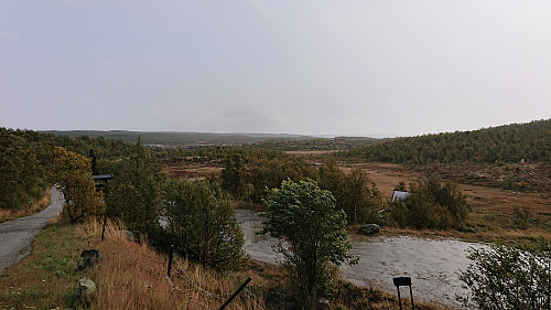 East (i.e. toward Kikut) from Hakkesetstølen