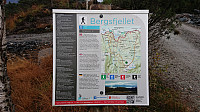 Trail info early on