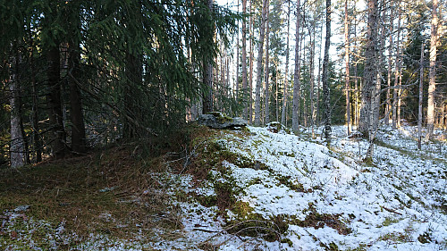 Lower western summit at Grauaåsen