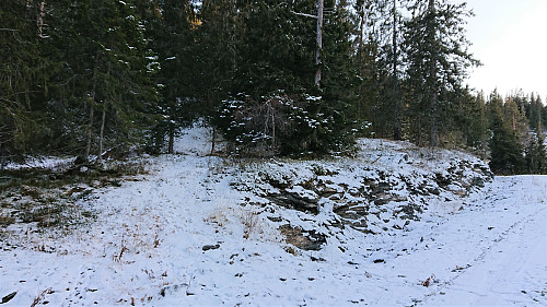 Unmarked trail towards Sonvesåsen