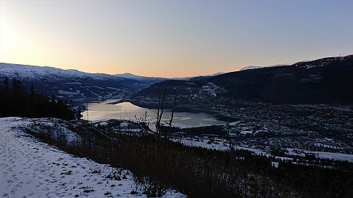 Vossavangen from the road north of Sonvesåsen