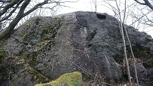 The northwestern side of the summit Hellefjellet