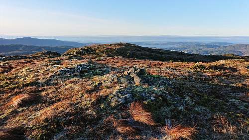 The summit of Stølafjellet with the cairn in the background