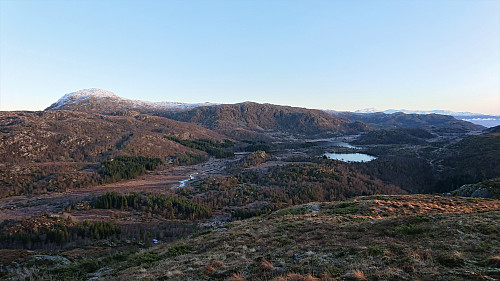 Towards Gjerstadstølen from the ascent to Ilefjellet