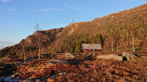 Perabu with Ulriken in the background
