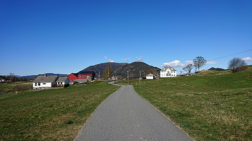Borgafjellet and Tysdalsfjellet/Møsnuken from southeast of Ulvenvatnet