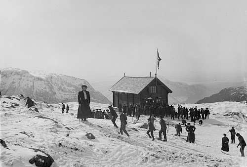 Bildet tatt av Lauritz JB Larsen i 1900-1910. Billedsamlingen Marcus UIB ubb-bros-02419.