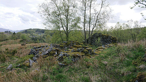 Ruin at the start of the trail, probably an old barn