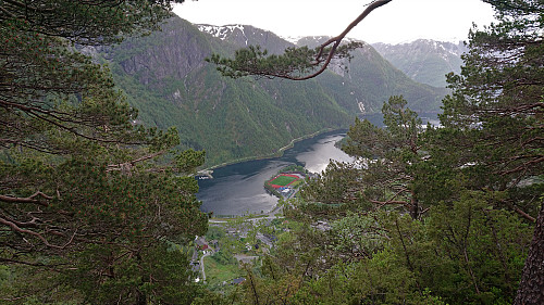 Limited views towards Matre from south of the summit of Litlefjellet