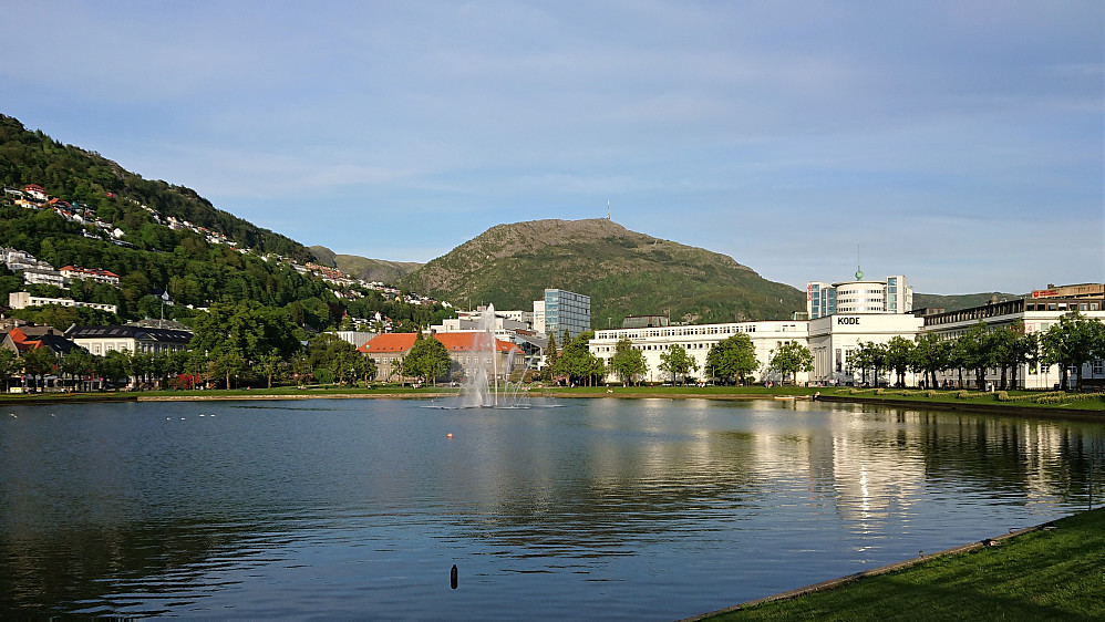 Ulriken from Festplassen on the way home