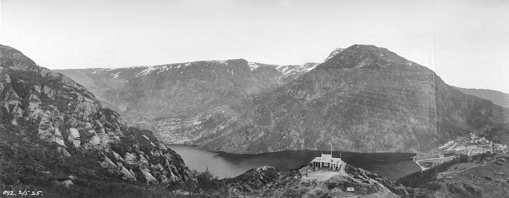 Bildet tatt av Jørgen Grundtvig-Olsen i 1925. Billedsamlingen Marcus UIB ubb-go-a-0892.