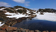 Cold crossing at Vardatjørnane