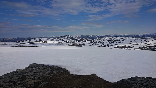 View towards Storafjellet from Knuskedalsfjellet with Dystingen in the background