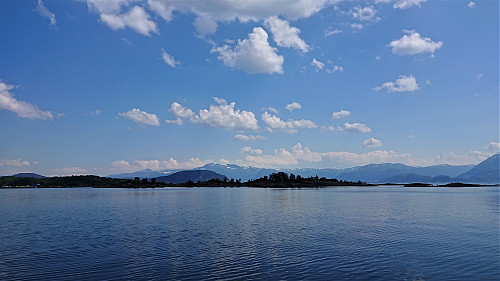 East from the road along Romarheimsfjorden