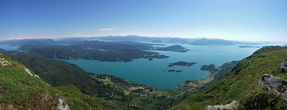 Panoramic view from Hovlandsnuten
