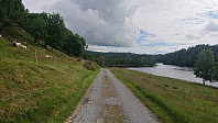 Road along Sævellavatnet