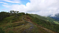 Trail towards Ovriseggi