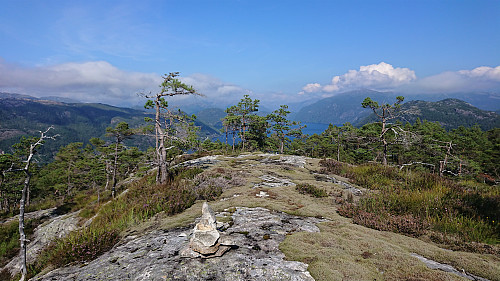 Cairn at the hill west of the summit
