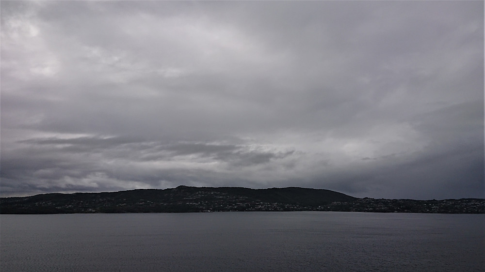 View from Lønborg towards Askøy at the end of the hike