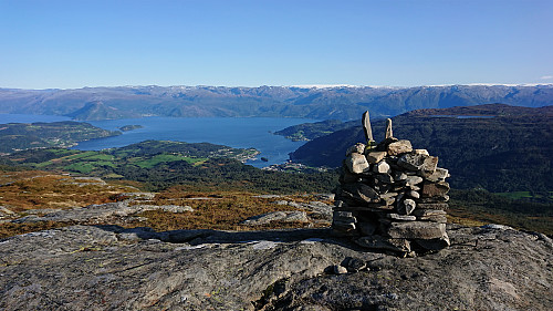 Geitafjellet with Norheimsund in the background