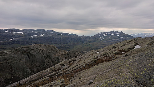 Fuglafjellet (left) and Iendafjellet (right) from Gråhorga