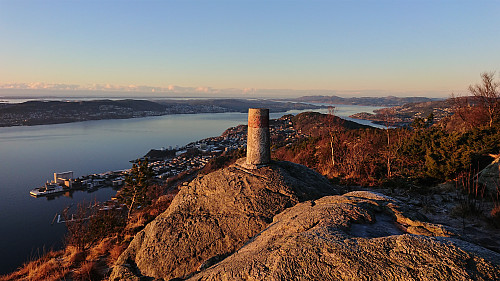 The trig marker north of Sandvikspilen with Eldsfjellet in the background