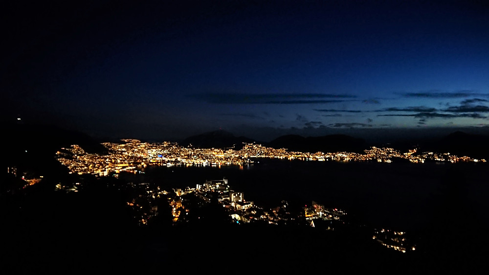 Towards the Bergen city center from Ørneberget