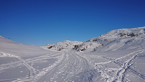 Approaching Trengereidhotten