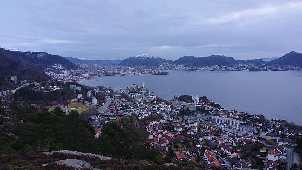 Towards the Bergen city center from just west of the summit of Ørneberget