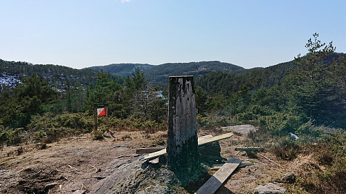 Tereleitet with Høgeåsen, Ramberget and Fanasåta in the background
