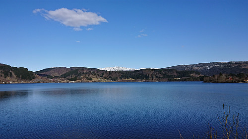 Kalandsvatnet from the south