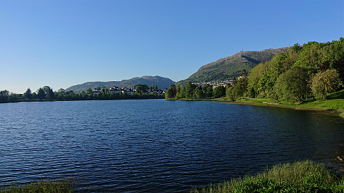 Tveitevannet with Ulriken to the right and Søre Midtfjellet and Blåmanen to the left