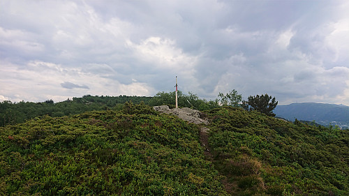 Approaching Olderhaug