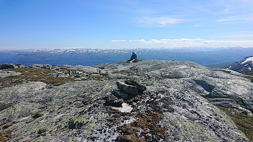 The summit of Tvarafjellet