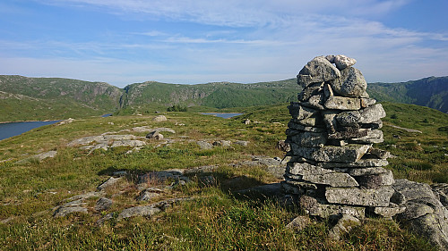 Såtene with Langelivatnet and Borgaskaret in the background