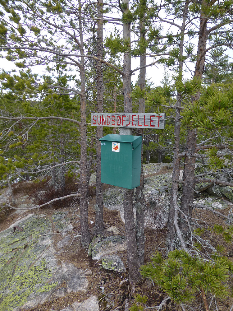 Kasse på turposttoppen