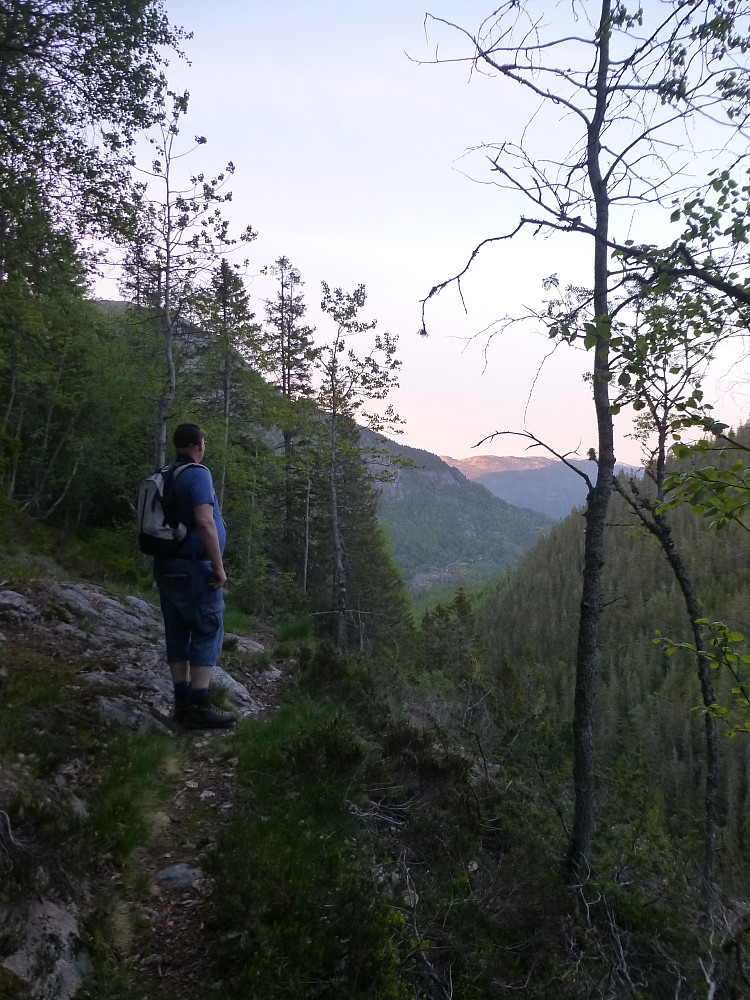 Kveldsutsikt nedover Kivledalen