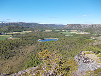 Utsikt fra Ramtinden til Løypmotjønnin